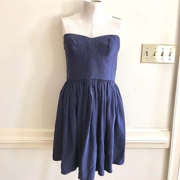 Rebecca Taylor Dresses & Skirts - Rebecca Taylor strapless dress size 6